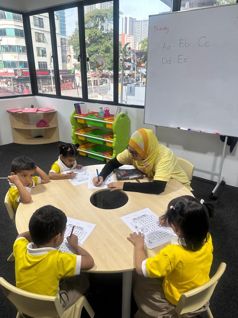 Erudite Little Stars preschool activity