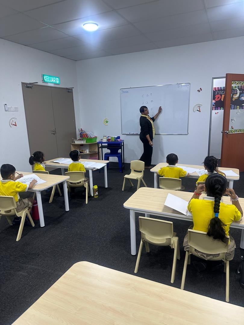 Erudite Little Stars preschool activity