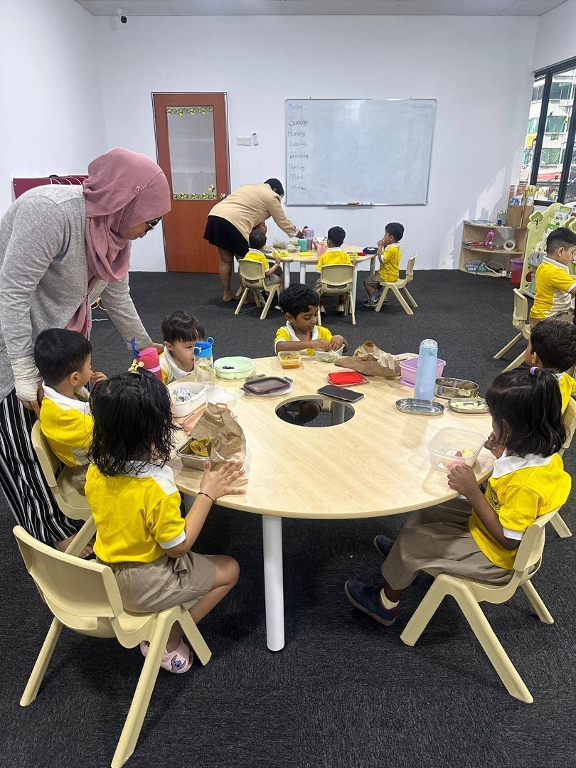 Erudite Little Stars preschool activity